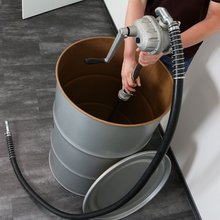 Kurbelpumpe fr l- und Benzinfsser 100 Liter|min YT-0715