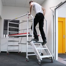 Profi Aluminium-Gerst mit Treppe klappbar 178X74 cm 178SKT
