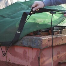 Anh�nger- und Containernetz 2,3 x 2,3 Meter ca. 200 g/m�  Monofilgewebe gr�n mit �sen