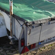 Anh�nger- und Containernetz 2,3 x 4,5 Meter ca. 200 g/m�  Monofilgewebe gr�n mit �sen