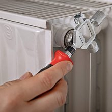 Schaltschrankschlssel mit 1/4 Zoll Bithalter Griff rot | schwarz